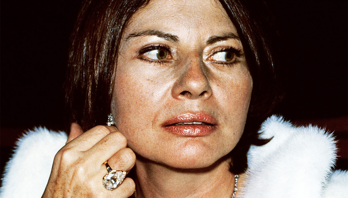 Soraya, tragica storia d’amore con Reza Pahlavi, l’ultimo scià di Persia