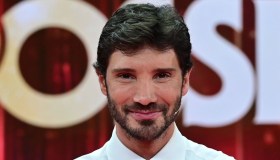 Stefano De Martino a Sanremo: “Lo stanno aspettando al varco”. L’errore che non può permettersi