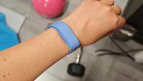 Google Fitbit Air: il detox digitale parte dal polso