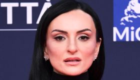 Arisa si sfoga dopo le critiche sul fisico: “Non guardatemi più”
