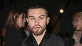 Artem Tkachuk, quanto è alto l’attore di Mare Fuori