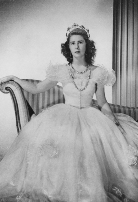 Cayetana Fitz-James Stuart nel 1947