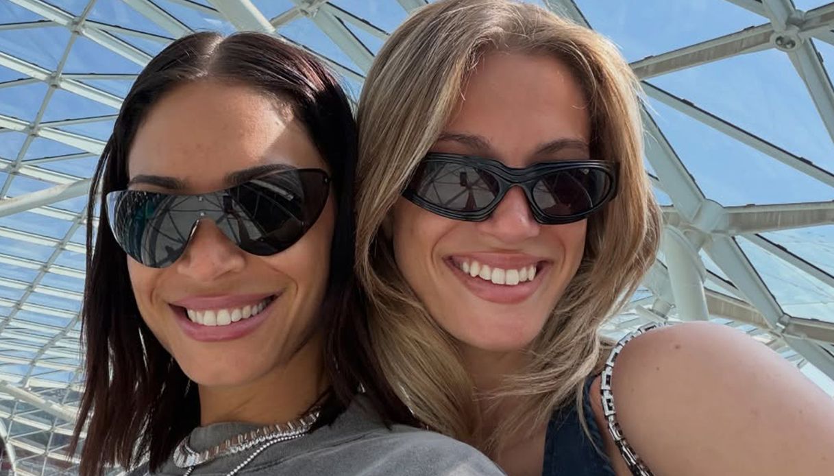 Franceska svela le foto con Elodie in Giappone: "Sono felice quando sono con te"