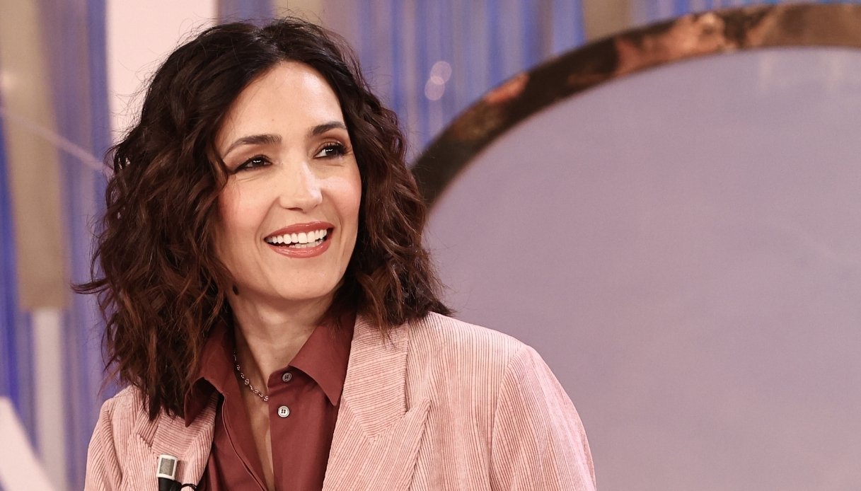 la volta buona le pagelle del 21 maggio il dolore di corinne cl233ry ed edoardo vianello 6 il bacio all8217eurovision 7 da Dilei.it la volta buona le pagelle del 21 maggio il dolore di corinne cl233ry ed edoardo vianello 6 il bacio all8217eurovision 7