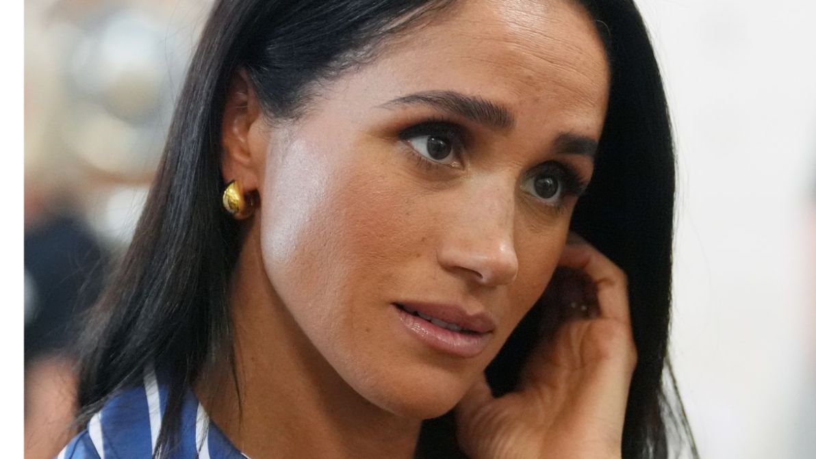 Re Carlo, Meghan Markle pronta a riconciliarsi con lui. “Lo incontrerà in Inghilterra”