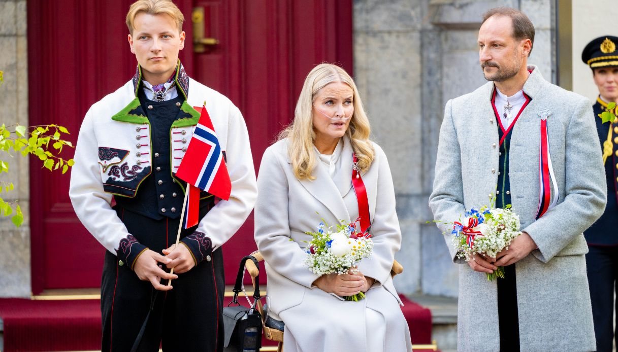 Mette-Marit di Norvegia con figlio e marito