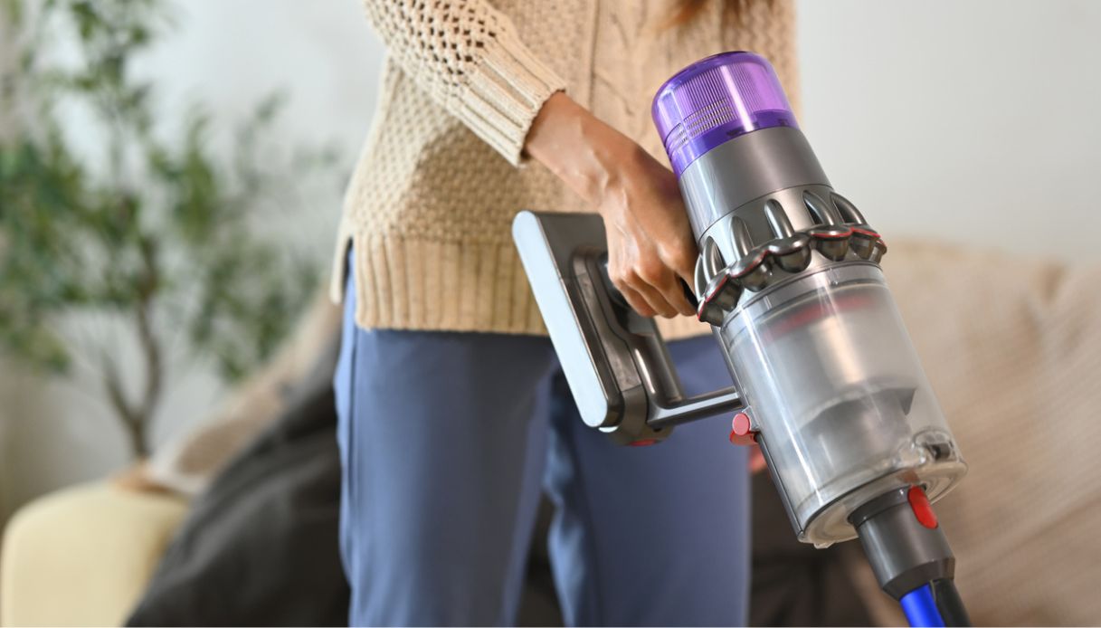 70 euro: questo è il prezzo dell'aspirapolvere senza fili dupe di Dyson