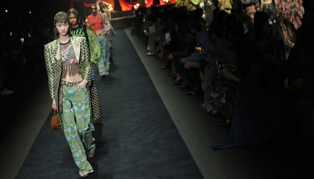 dagli harem pants ai modelli con spacco i 5 pantaloni di tendenza da amare questa primavera estate 2026 da Dilei.it dagli harem pants ai modelli con spacco i 5 pantaloni di tendenza da amare questa primavera estate 2026
