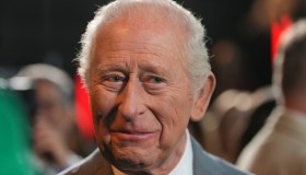Re Carlo, dj a Buckingham Palace: sale in consolle alla festa per i 50 anni del King’s Trust