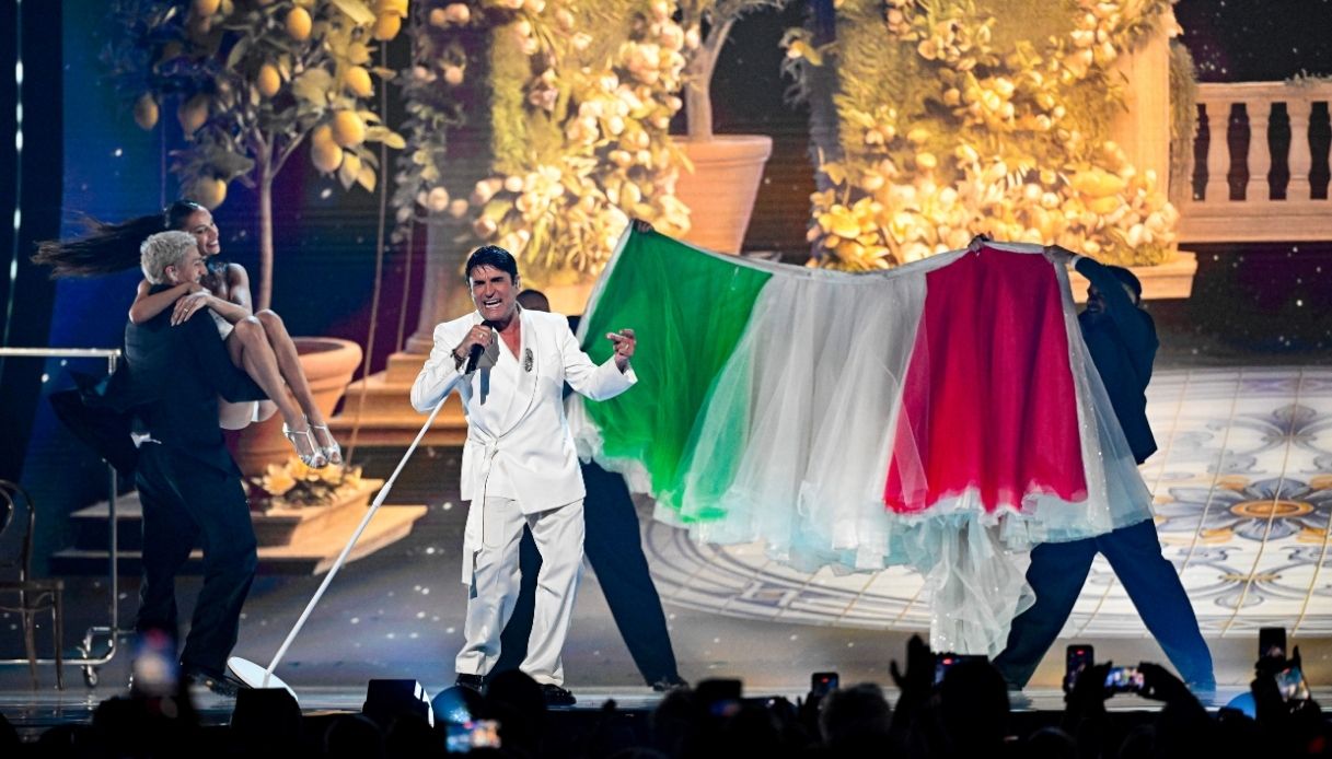 Sal Da Vinci nella prima semifinale