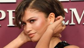 Gli anelli impilabili sono il nuovo trend in fatto di accessori (Zendaya docet)