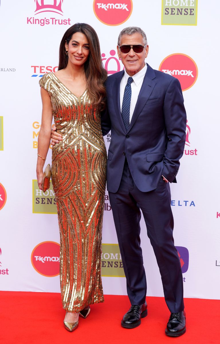 Amal e George Clooney incontrano Re Carlo