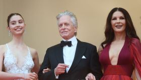 Carys, la figlia di Catherine Zeta-Jones e Michael Douglas, diventa attrice: bella come la mamma