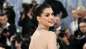 Dallo sleek tiratissimo di Vittoria Ceretti al più messy di Kendall: tutte vogliamo gli chignon visti al Met Gala 2026 (da ricreare anche a casa)