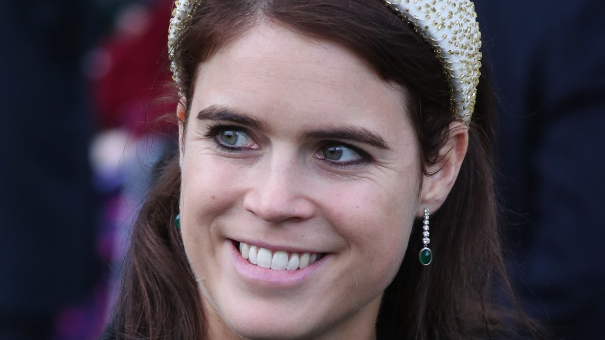 Eugenia di York incinta del terzo figlio, l’uscita di famiglia a Mayfair non mente