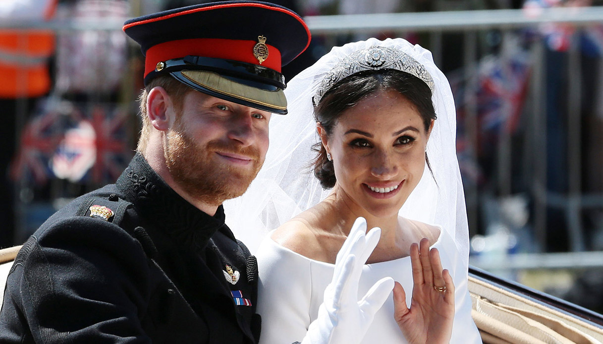 Meghan Markle e Harry, otto anni di matrimonio: foto inedite e imbarazzanti