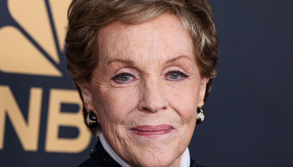 julie andrews torna a mostrarsi dopo anni la star di mary poppins sul parkinson 200 devastante da Dilei.it julie andrews torna a mostrarsi dopo anni la star di mary poppins sul parkinson 200 devastante