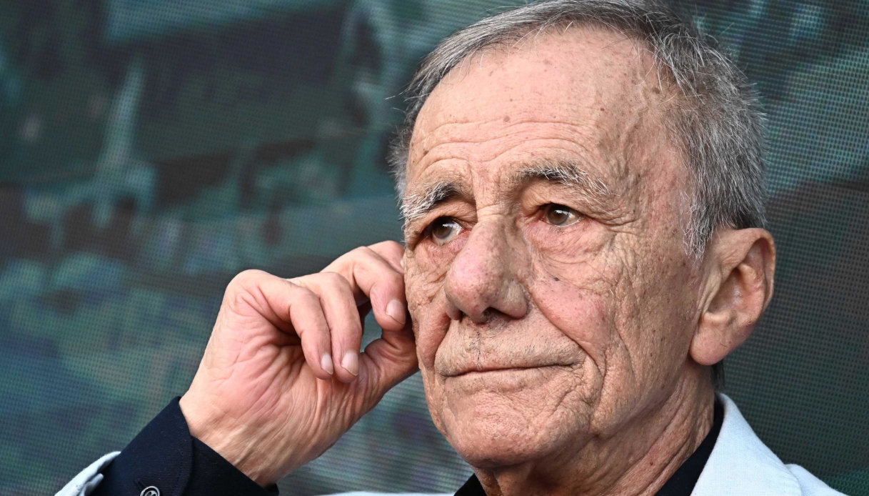 Roberto Vecchioni torna in tv dopo il malore: “Ho rischiato di morire”