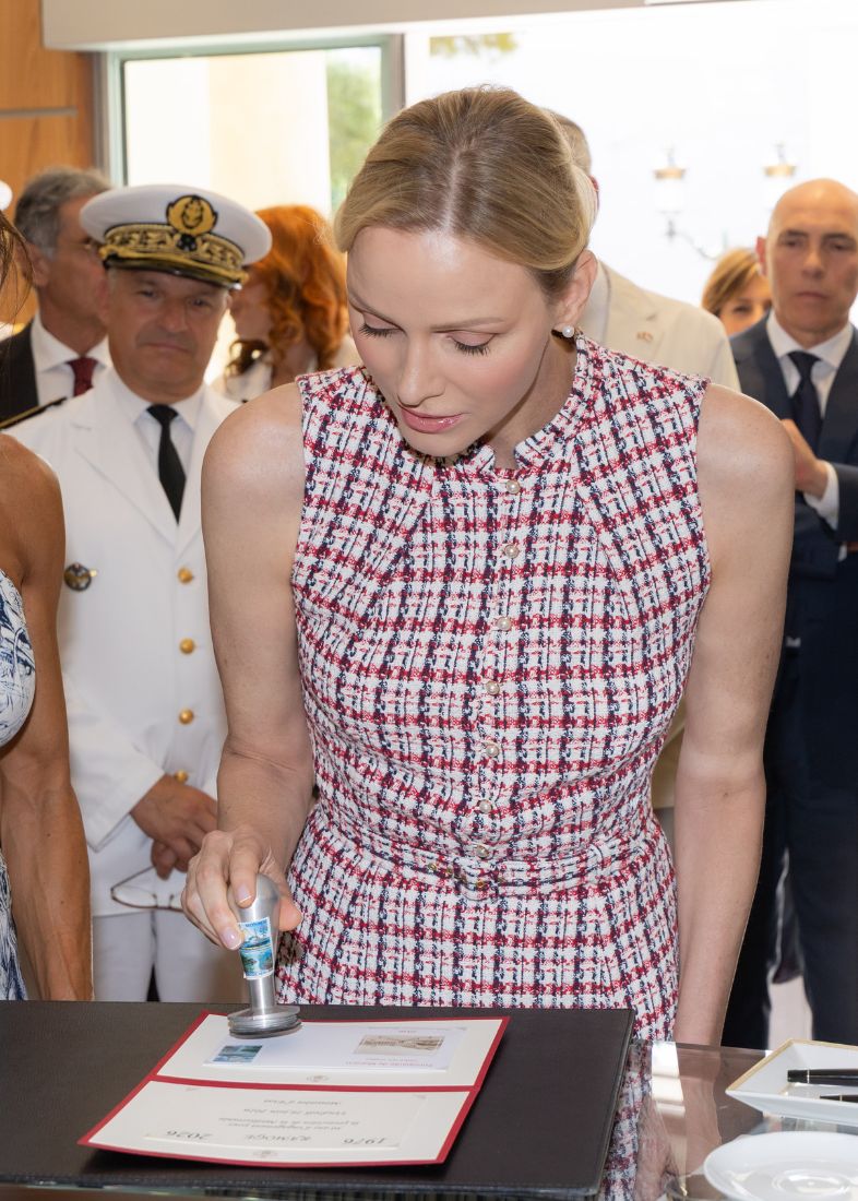 Particolare Charlene di Monaco