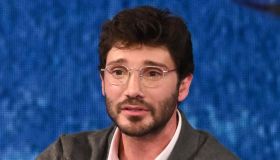 Affari Tuoi non va in onda stasera 7 giugno, il cambio di programmazione per De Martino