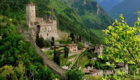 L’imponente Castello di Avio, un tesoro medievale nella natura incontaminata