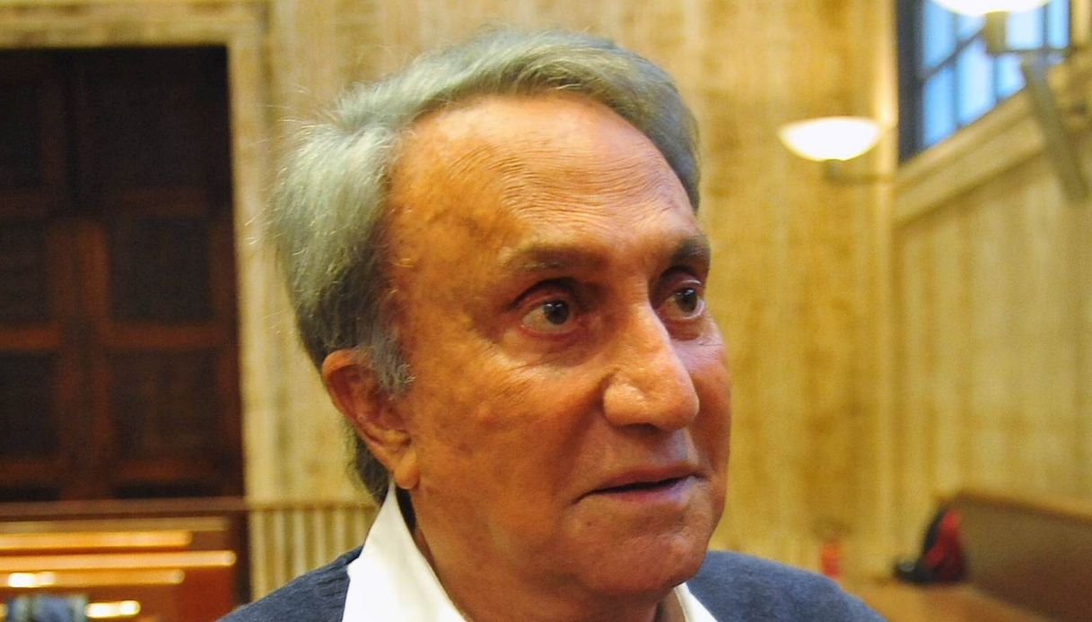 Eredità di Emilio Fede, ora parla la figlia: “Da mia sorella solo falsità”