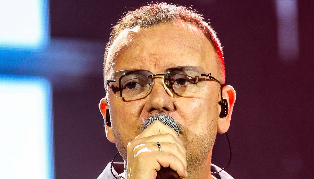 gigi d8217alessio in concerto allo stadio maradona di napoli date e biglietti da Dilei.it gigi d8217alessio in concerto allo stadio maradona di napoli date e biglietti