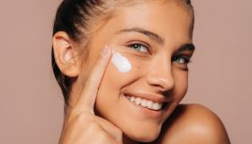 Tutte pazze per il riso fermentato: l’ingrediente beauty che ti regala una glass skin da favola