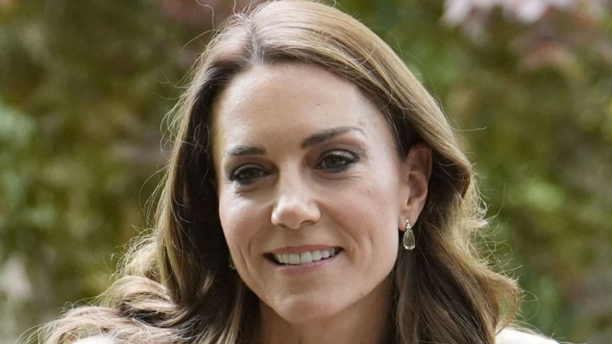 Kate Middleton, le foto false con William la mettono in difficoltà