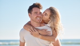 La fragranza dell’estate, per corpo e capelli, sa di cocco e ananas. Costa pochissimo ed è unisex