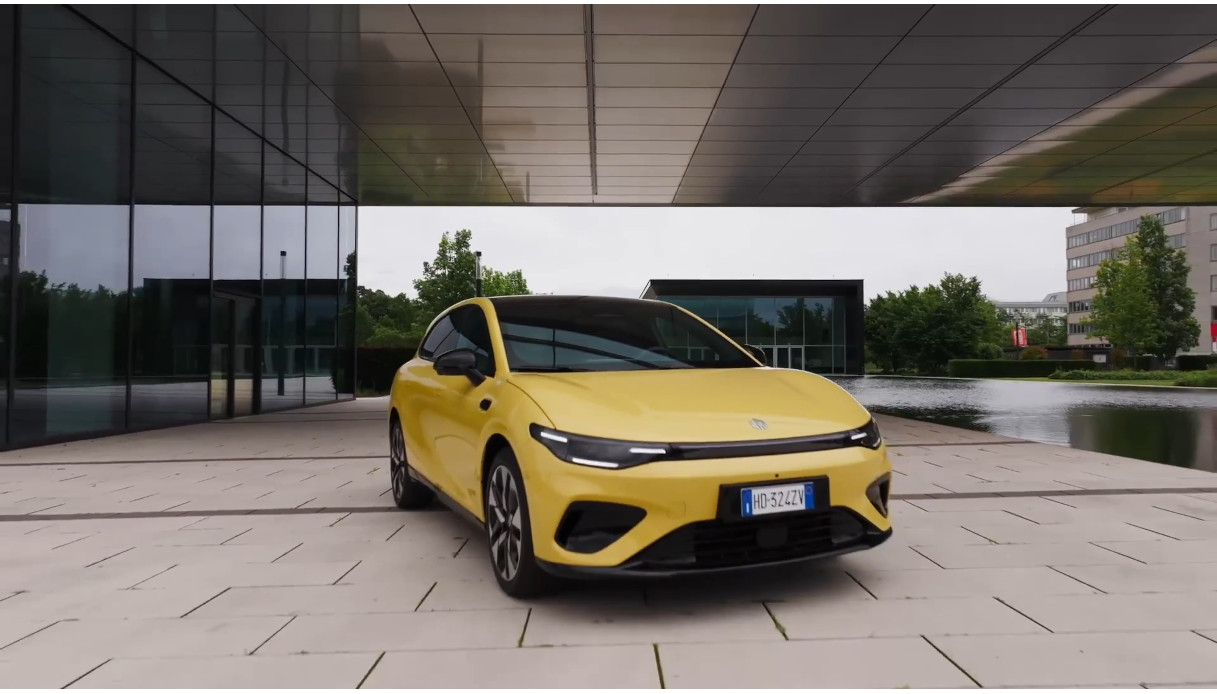 Leapmotor B05, l&rsquo;elettrica che accende le emozioni