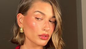 Tutte vogliono l’ombretto effetto bagnato. Ed è la svolta per il tuo make up estivo