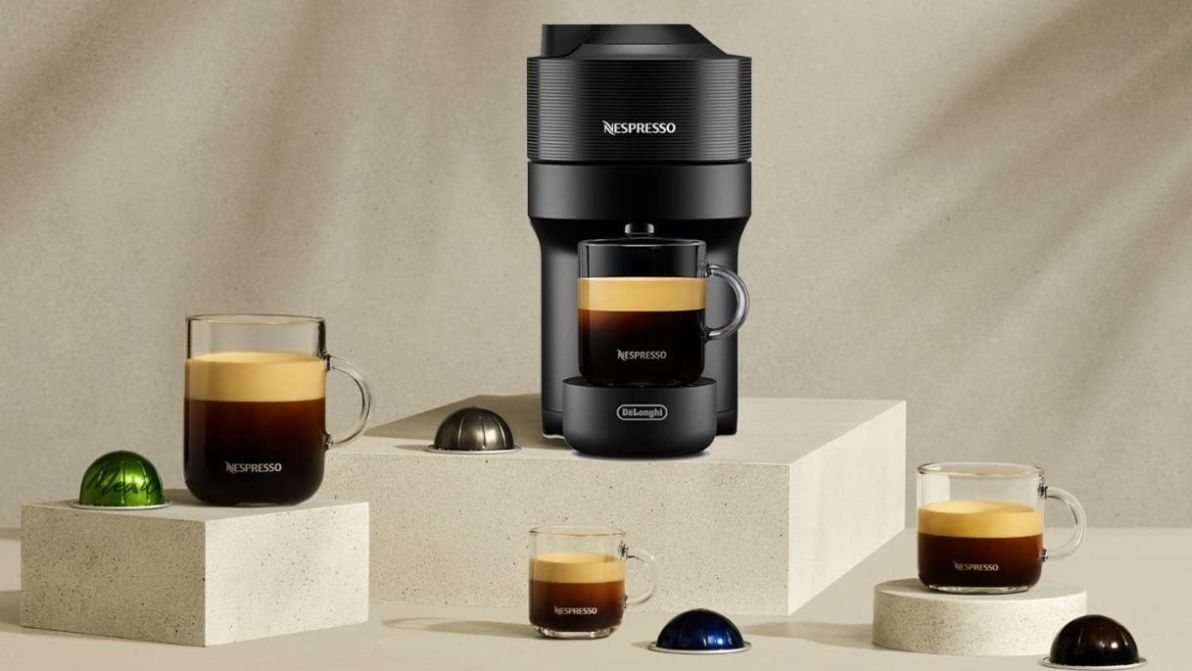 De’Longhi, la macchina del caffè compatta e di design ora costa la metà