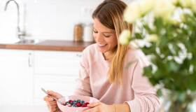 Mangiare con calma fa davvero bene? Tutti i benefici