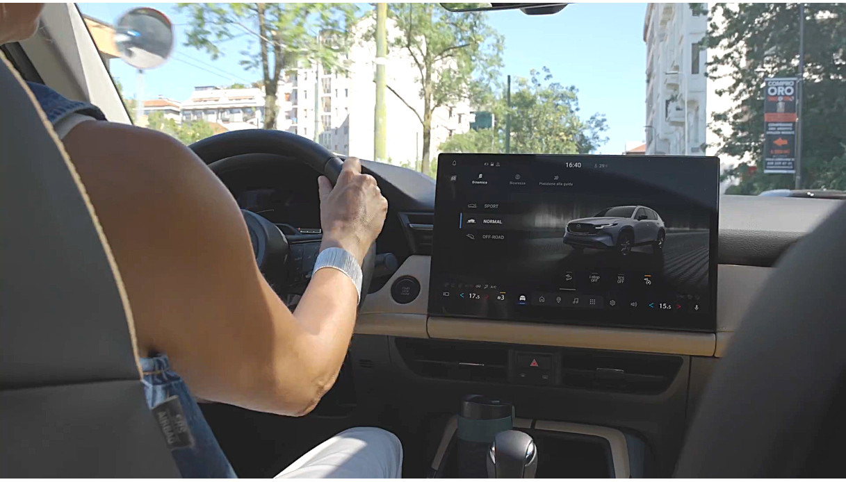 Mazda CX-5, il SUV che trasforma ogni viaggio in un momento da vivere