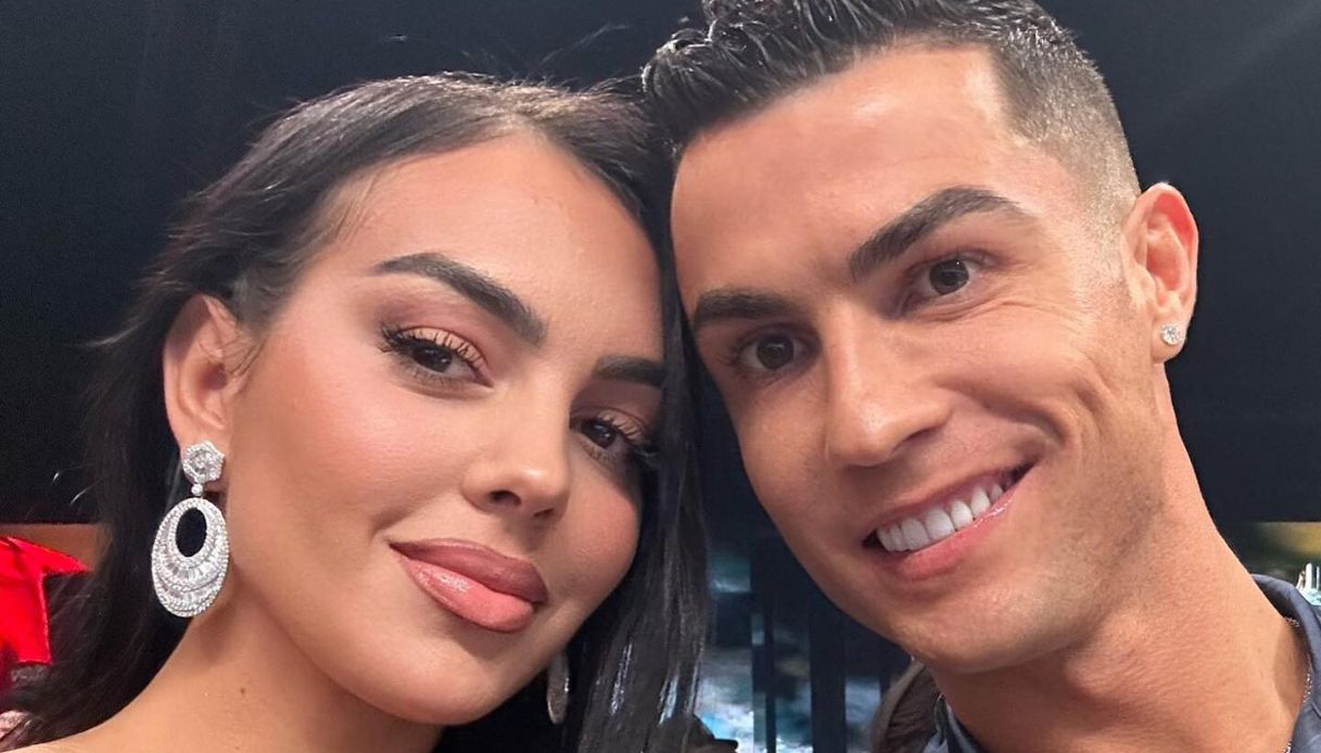 Georgina arriva a Miami per supportare Ronaldo ai Mondiali 2026, e porta un “talismano segreto”