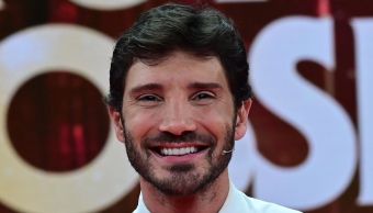 Affari Tuoi, Stefano De Martino sorprende: "Herbert vuoi venire a Sanremo?"
