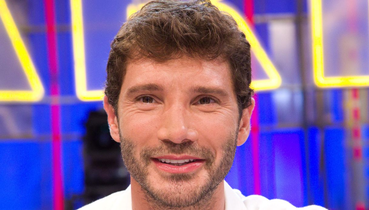 affari tuoi stefano de martino si commuove insieme a dalila per la maxi vincita da Dilei.it affari tuoi stefano de martino si commuove insieme a dalila per la maxi vincita