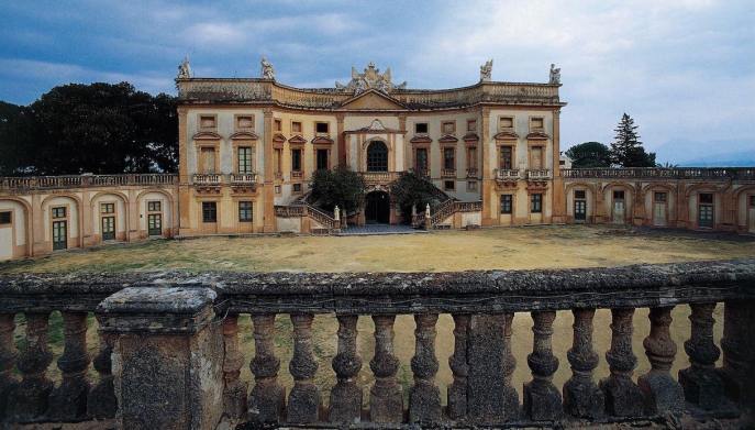 Villa Valguarnera Bagheria visione frontale
