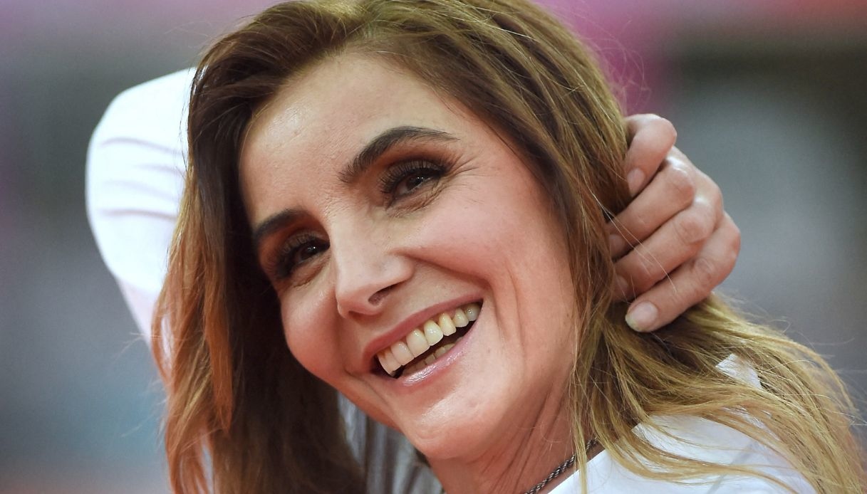 clotilde courau vicina a pietro castellitto il flirt in piena sintonia da Dilei.it clotilde courau vicina a pietro castellitto il flirt in piena sintonia