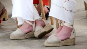 Flat o con zeppa: le espadrillas sono (ancora) le scarpe da mettere nella wish list e in valigia