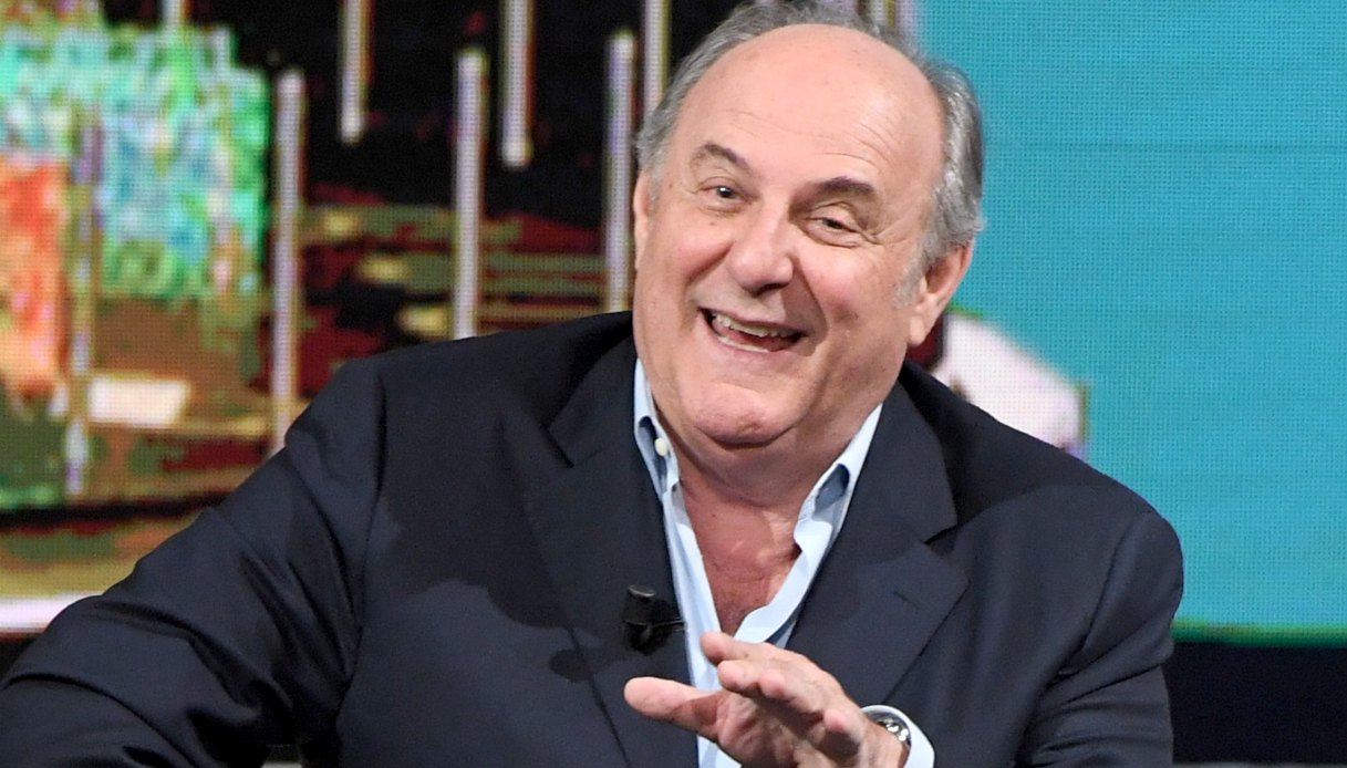 la ruota della fortuna gerry scotti scherza sul driver flavio sta diventando un divo da Dilei.it la ruota della fortuna gerry scotti scherza sul driver flavio sta diventando un divo