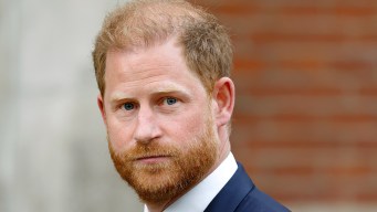 Re Carlo, Harry senza pietà contro il padre. E non è colpa di Meghan Markle