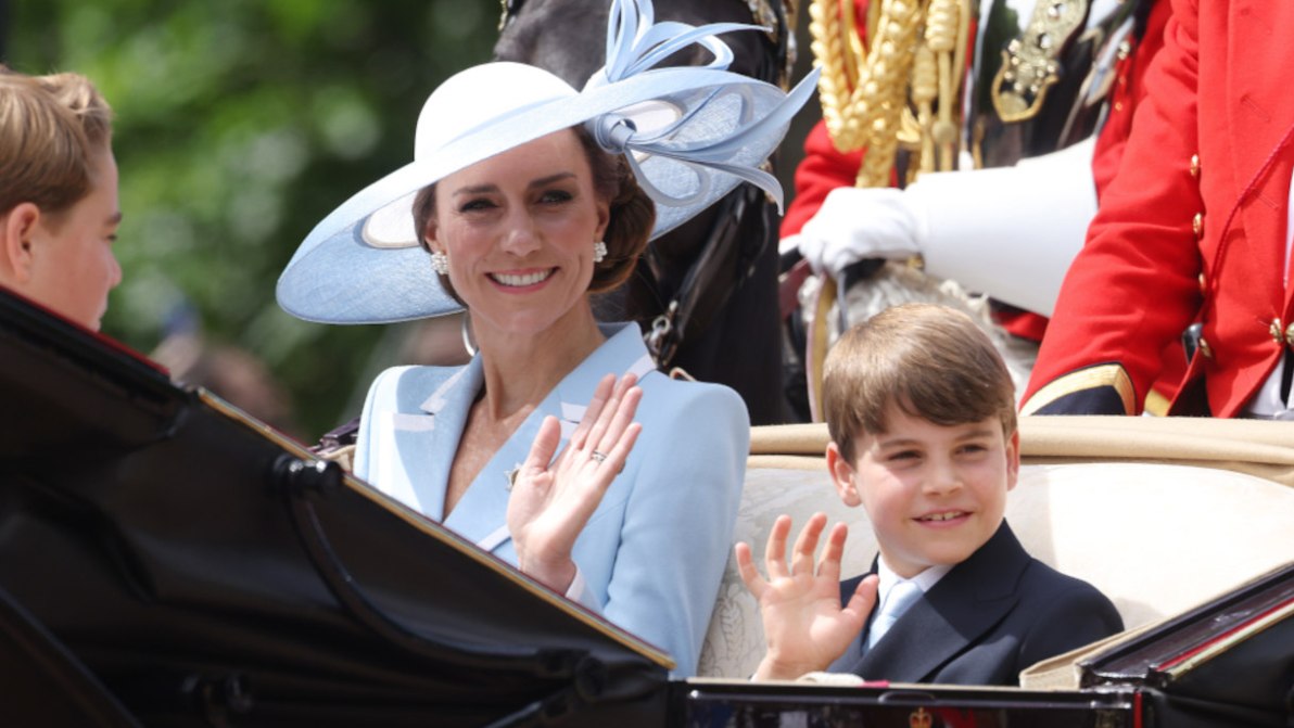 Trooping The Colour 2026, è ancora Louis mania: nemmeno mamma Kate riesce a resistere