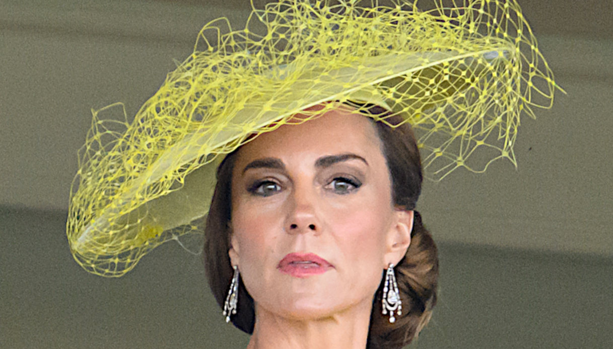 Kate Middleton, William compie 44 e si regala la foto più dolce con Charlotte