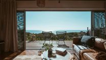 Estetica Coastal, il trend interior design che domina l’estate 2026
