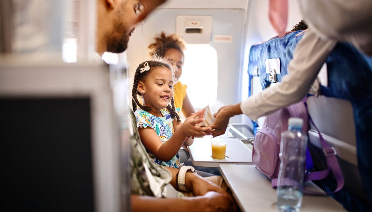 Bambini in aereo
