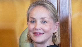“Morire è un’esperienza che mi ha aperto gli occhi”: Sharon Stone è in Italia e racconta la sua vita