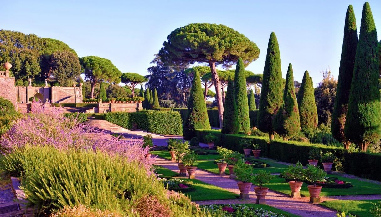 castel gandolfo i giardini segreti del papa con fattoria didattica da Dilei.it castel gandolfo i giardini segreti del papa con fattoria didattica