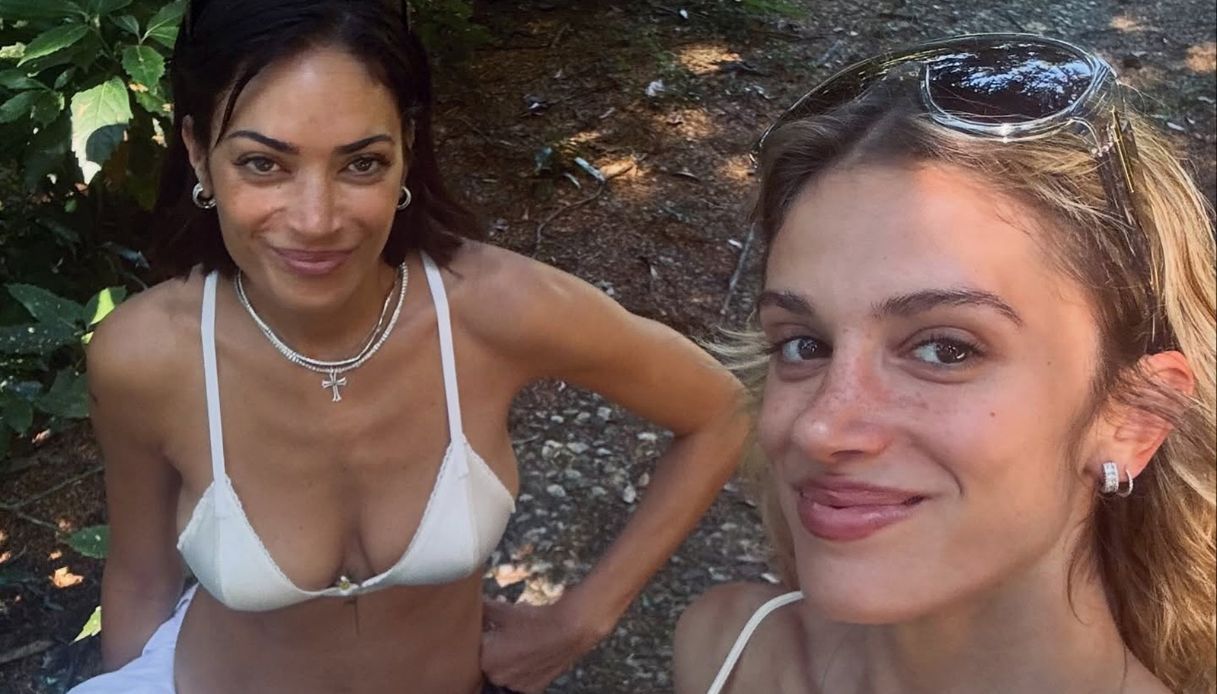 Elodie e Franceska, fuga d’amore in Cilento nel castello di lusso